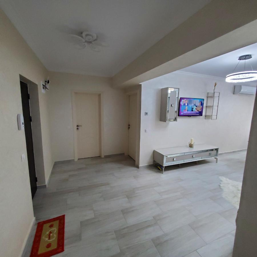 Luxury Apartament Bacovia Bacău Exterior foto